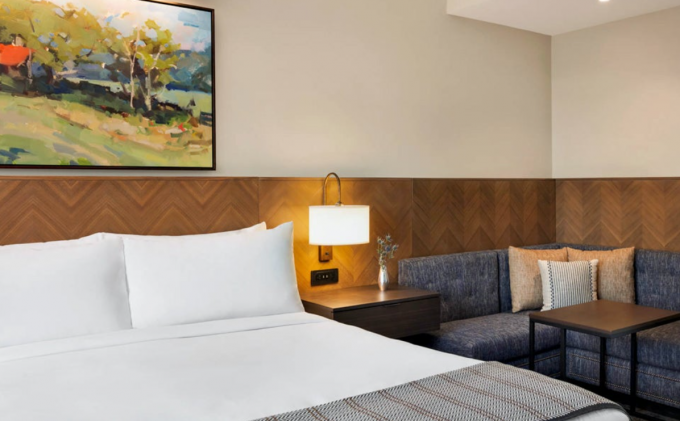 Otel Mobilya Tasarımı için OEM Lüks Kraliyet Yatak Odası Takımı 0