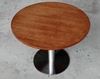 Restoran İçin Dayanıklı Ahşap Yemek Odası Masaları Cilalı Metal