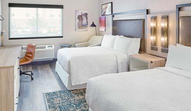 satın al Amerikan Tarzı Laminat Meşe Ahşap Lüks Otel Yatak Odası Mobilyası Four Point Sheration Hotel için Çevrimiçi üretim