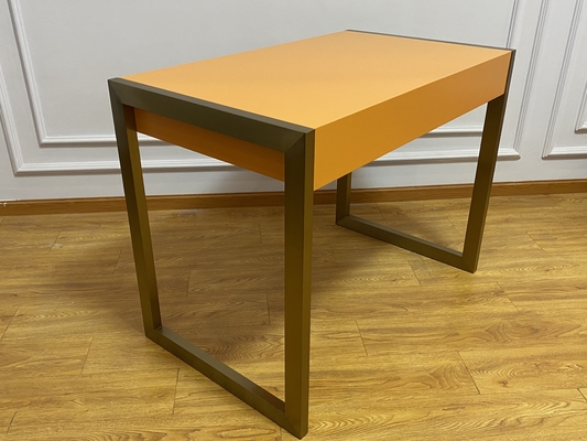 satın al Katlanmamış Yatak Odası Mobilyası Masif Ahşap Çalışma Masası Modern Stil Çevrimiçi üretim